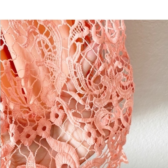 KIMCHI BLUE Urban Outfitters Lace Overlay Mini Dress - Picture 4 of 9